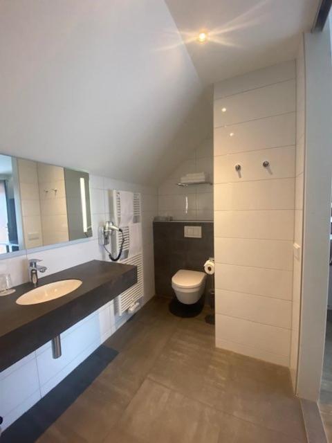 De Twee Linden Hotel Beneden-Leeuwen Стая снимка
