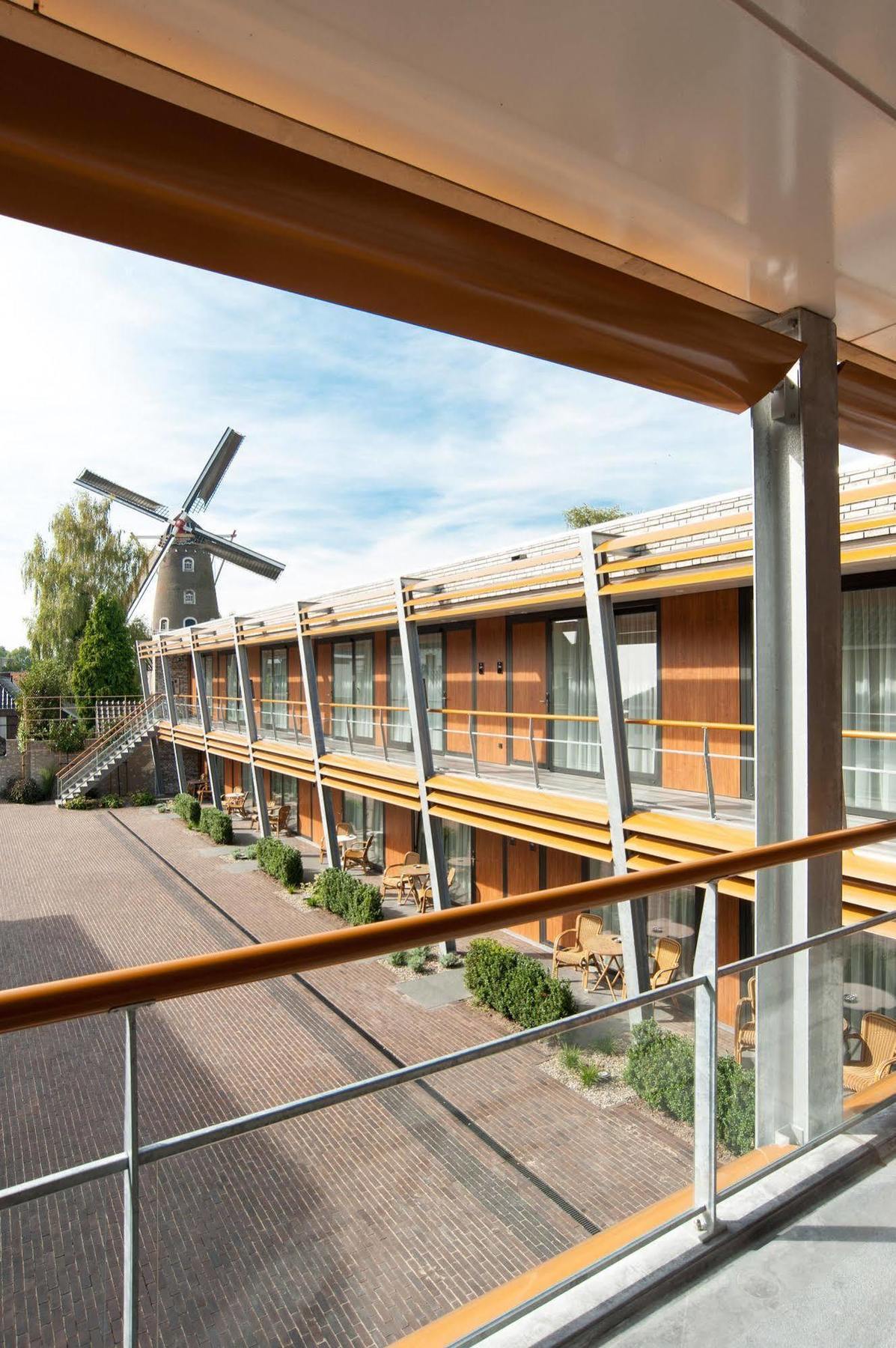 De Twee Linden Hotel Beneden-Leeuwen Екстериор снимка