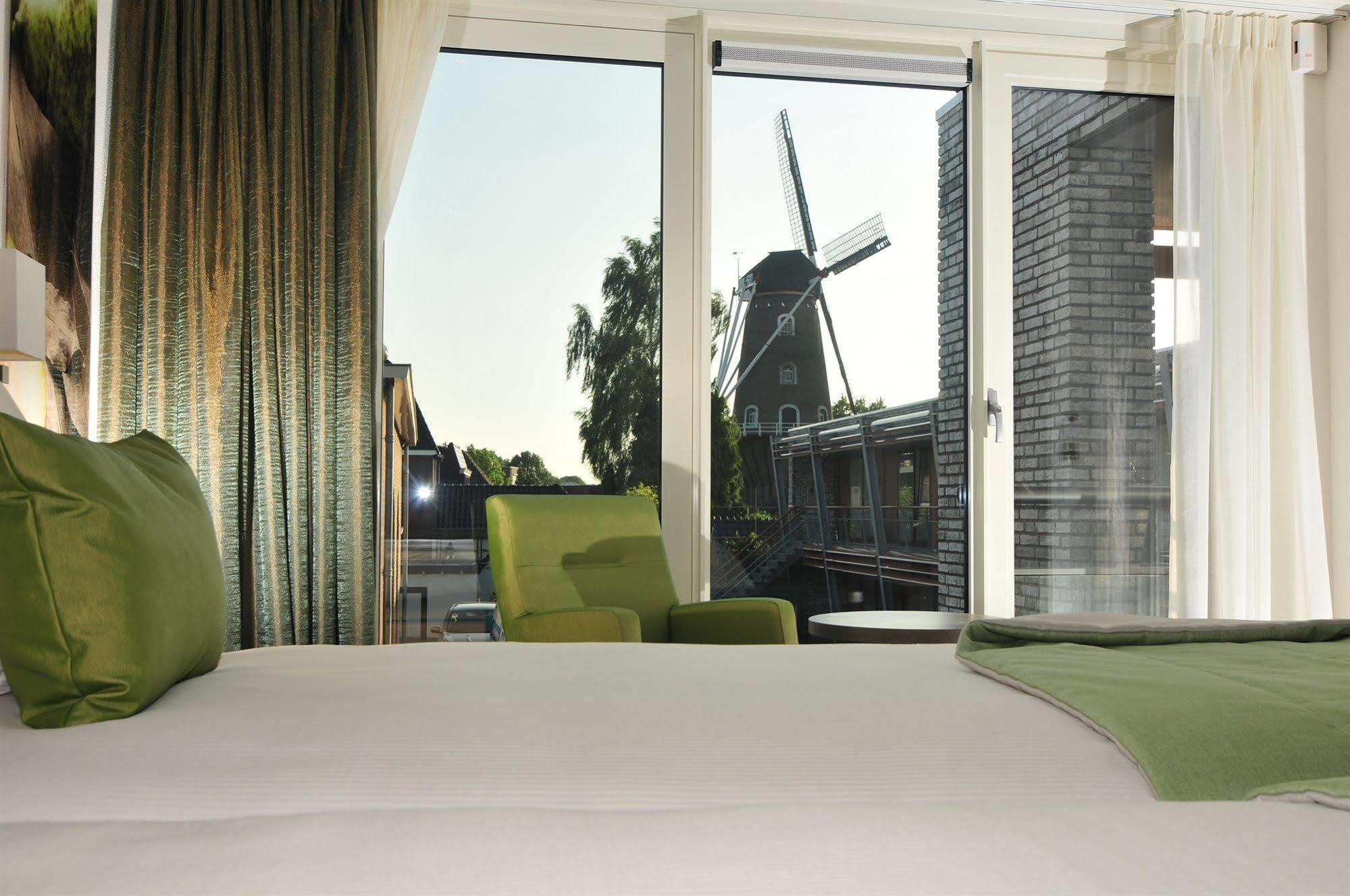 De Twee Linden Hotel Beneden-Leeuwen Екстериор снимка